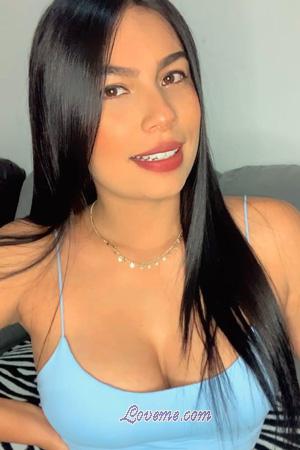 207414 - Daniela Age: 27 - Costa Rica