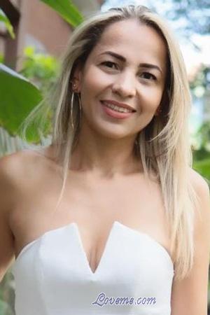 217040 - Gloria Elena Age: 42 - Colombia