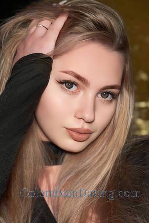 226122 - Luiza Age: 20 - Ukraine