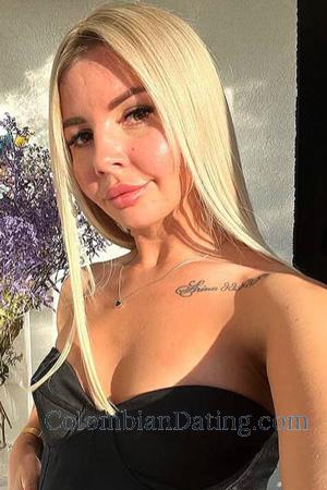 226213 - Viktoriia Age: 32 - Ukraine