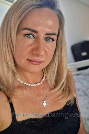 227186 - Viktoriia Age: 42 - Ukraine