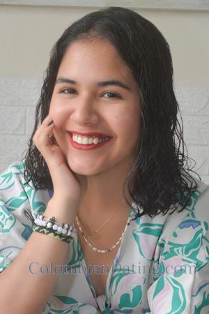 227604 - Josselyn Age: 25 - Peru