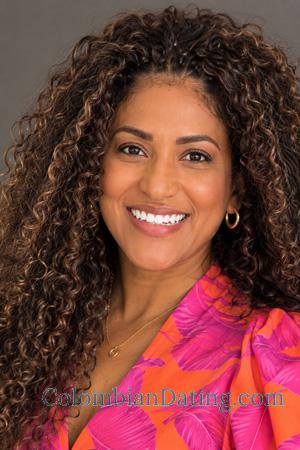 229255 - Maryorie Age: 44 - Colombia