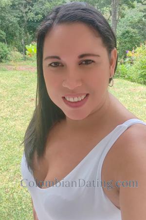 229344 - Jenny Age: 40 - Costa Rica